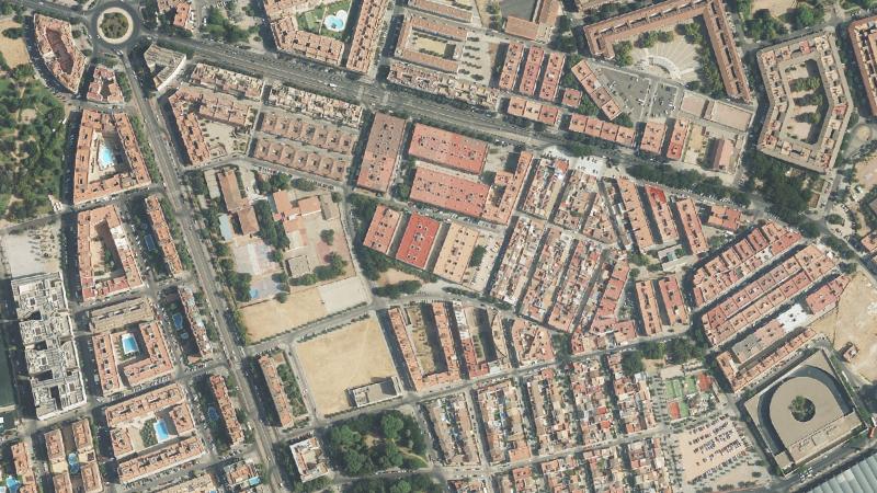 Subasta de cochera en Córdoba capital — Urbanización La Sagrada Familia - Casas Córdoba